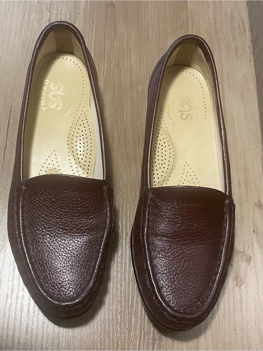 SAS Brown Leather Simplify Slip On Shoes Tripad Comfort Cushioned Womens 6 M